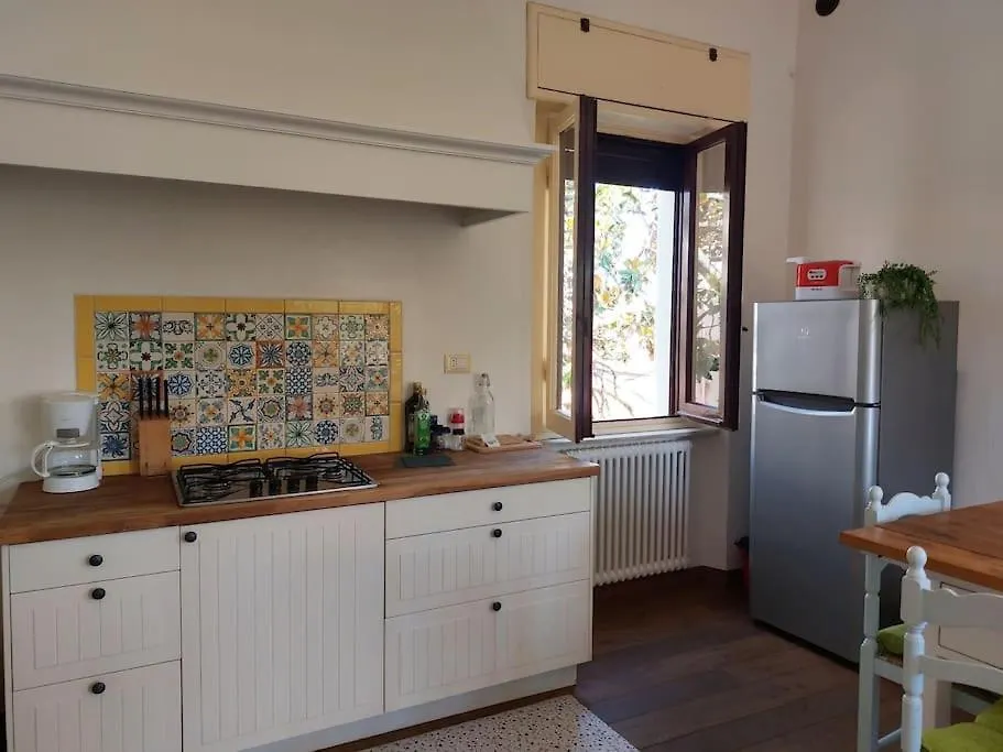 Apartment Appartamento Villino Fontanella Viareggio Italy